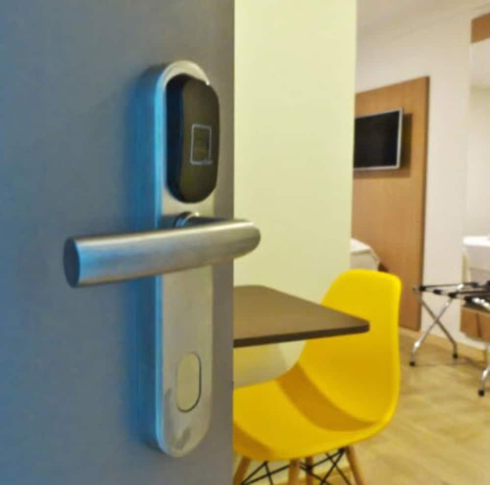 גוארפארי Hotel Atlantico מראה חיצוני תמונה